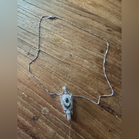 Silver and Green Elephant Pendant Necklace - Picture 1 of 3